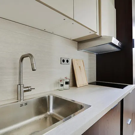 Vincennes Luxury Flat L005